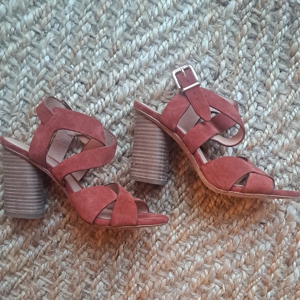 Elegant Suede Strappy Heels - Rust